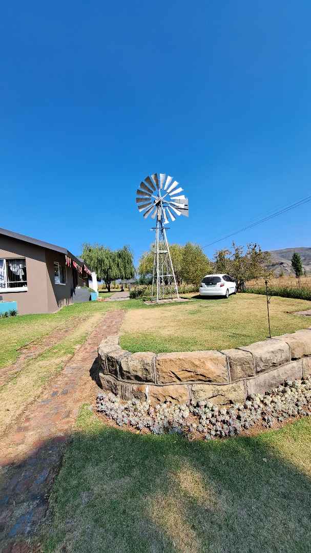 8 Bedroom Property for Sale in Clarens Free State